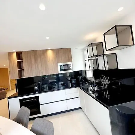 4 Pieces Luxueux Apartmán