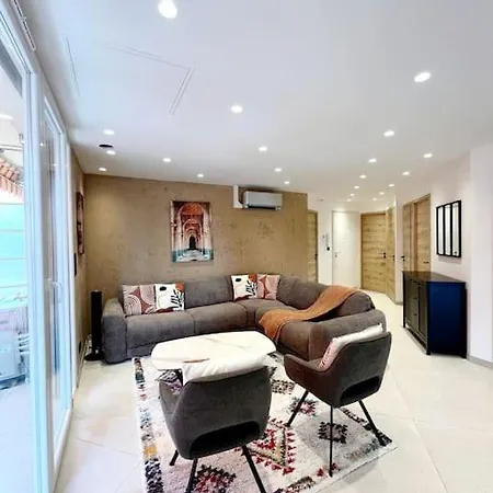 4 Pieces Luxueux Appartement