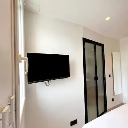 4 Pieces Luxueux Apartman *